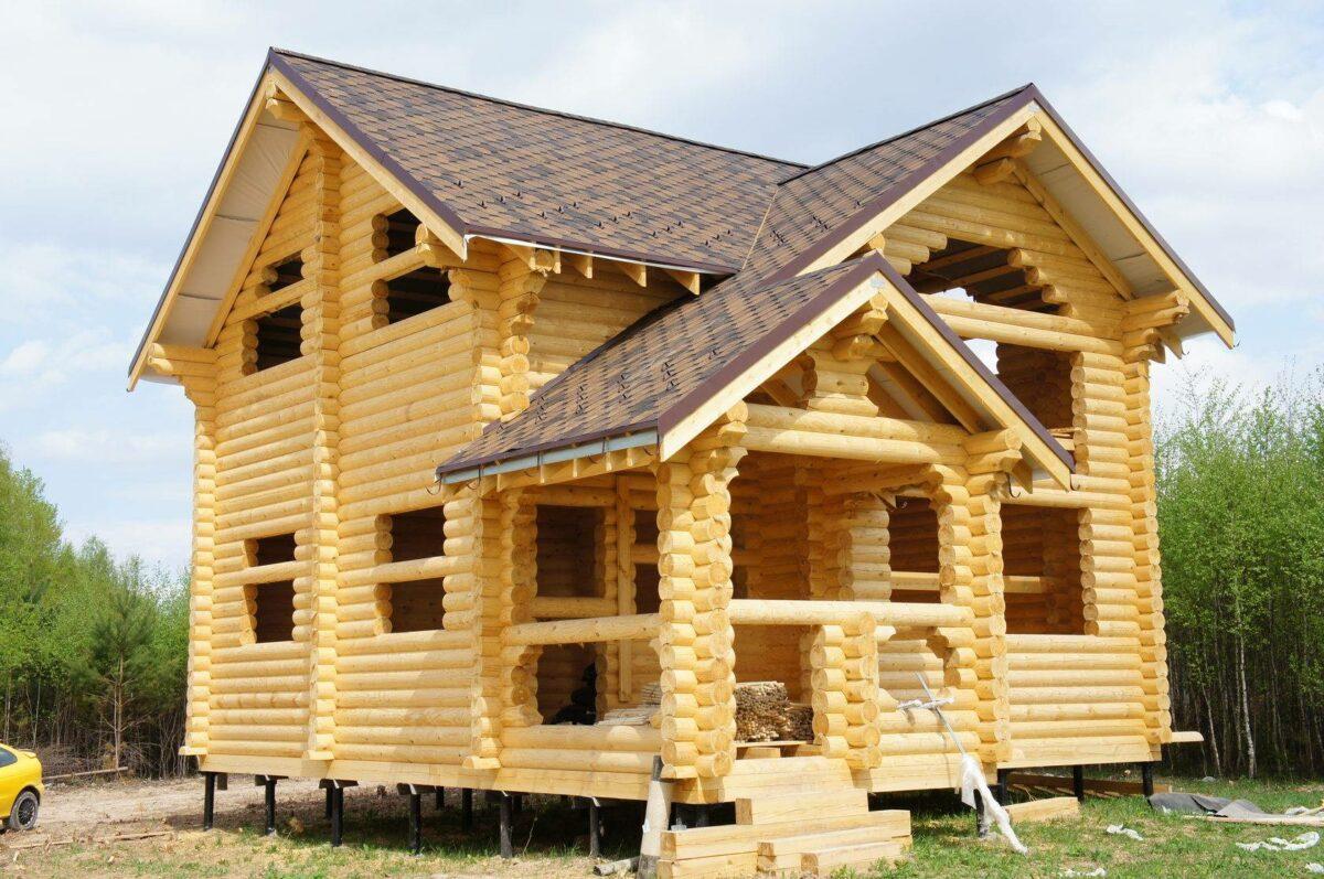 Строительство деревянных домов из оцилиндрованного бревна под ключ